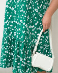 Cotton floral dress Waist марка YR, с 70% cotton и 30% polyester, показана с цветен флорален дизайн.