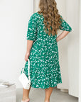 Цветна Cotton floral dress Waist марка YR с лека памучна Fabric и уup toбен крой, подходяща за пролет и лято.