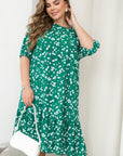 Cotton floral dress Waist марка YR, с бродирани цветни мотиви и лек силует, подходяща за летни дни.