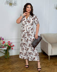 Conjunto floral con falda larga.
