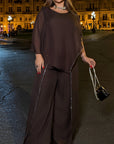 Elegant chiffon dress with rhinestones, polyester and elastane, suitable for special occasions and stylish appearance.
