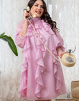 Short dress with ruffles от марка YR, polyester и spandex, изображение на модел с воланен дизайн.