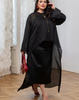 Asymmetrical cape made of lightweight fabric YR с viscose и polyester, показана върху модел и фона.