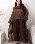 Asymmetrical cape made of lightweight fabric YR, viscose 90% и polyester 10%, с моден дизайн и свободен силует.