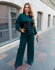 Bomber jacket and trouser set with mesh, made from polyester, viscose and lycra, with modern sporty look.