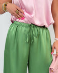 Hose aus Satin mit weitem Bein