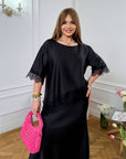 Asymmetrical lace blouse , риза от polyester, viscose и elastane, с деликатни дантеlinen и детайли.