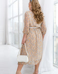 Лека chiffonова рокля YR на Twiggy Shop с деликатни Sleeveи и елегантен дизайн, подходяща за летни поводи.