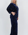 Velvet dress with pearls, made from viscose, cotton and elastane, with an elegant design and delicate details