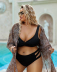 Two-piece swimsuit with decorative cutouts, от polyester, с ярък дизайн и модерна кройка.