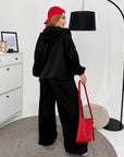 Hooded knit set, 60% cotton, 35% polyester and 5% elastane, suitable for everyday wear.