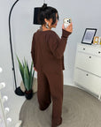 Soft button-up pyjamas made from viscose and polyester, comfortable for home wear, in pleasant design.