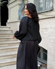 Set with wide-leg trousers, polyester and lycra, image of stylish and comfortable women's set.