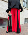 Set with wide-leg trousers made from polyester, lycra and nylon, with an elegant design, shown in the image.