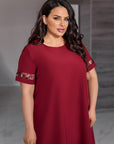 Vestido holgado con bordado