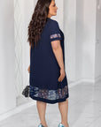Vestido holgado con bordado