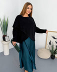 Satin dress and soft jumper set made from polyester, viscose and elastane, with elegant and comfortable design.