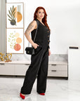 Set of vest and trousers с polyester и viscose, в елегантен дизайн, показан на изображението.