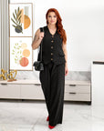 Set of vest and trousers с polyester и viscose, изображение на стилен български комплект за ежедневна облеклка.