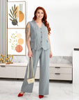 Set of vest and trousers , изработен от polyester и viscose, за стилен и комфортен ежедневен тоалет.