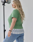 Basic T-shirt with lace , cotton и elastan, като част от гащеризон, показана на снимката.