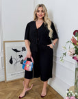 Комплект blouse с връзки и shorts от linen и polyester, подходящ за лятна ежедневна визия