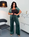 Velvet set with back embroidery, 80% cotton and 20% polyester, image with fashionable and comfortable design