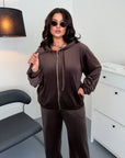 Velvet set with back embroidery, content 80% cotton and 20% polyester, image IMG_4613.