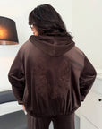 Velvet set with back embroidery, with cotton and polyester, for stylish and comfortable appearance.