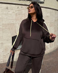 Hooded velvet set made from viscose, cotton and elastane, in soft and comfortable light grey range.