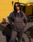 Hooded velvet set, viscose, cotton and elastane, with soft texture and comfortable design, image of the clothing.