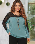 Set with a lurex jumper, Italian, made from polyester, viscose and elastane, with sparkling accents and stylish design.