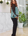 Set with a lurex jumper from an Italian brand, polyester, viscose and elastane, shown in a photo.