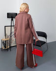 Stylish blazer and wide-leg trouser set from the IT brand, polyester, viscose and spandex, on model.