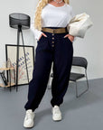 Corduroy trousers from an Italian brand, with viscose, cotton and elastane, shown in the image.