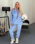 Hooded velvet set made from viscose, cotton and elastane, comfortable and stylish for everyday wear.