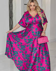 Elegant long dress EU082025 от polyester и viscose, показана на модел, с изчистен дизайн и гладък силует
