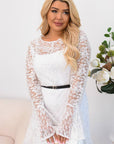 Vestido corto de encaje