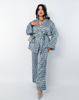 Printed set with a scarf от polyester, viscose и elastan, с ярки десени и мека текстура.
