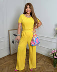 Ribbed knit set с polyester и spandex, изображение на мек и комфортен текстилен модел.