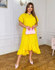 Loose-fit dress with ruffles