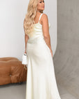 Vestido largo de raso