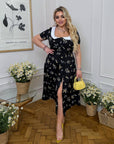 Vestido midi con cuello llamativo