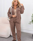 Velvet set with jacket and straight-leg pants със cmес от viscose и cotton, в елегантен дизайн и комфортна кройка.