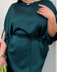Satin set with a skirt , дамски бельо от polyester и elastane, изображение на елегантен лук за спално бельо