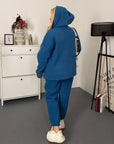Warm fleece set in polyester and elastane, image of a soft and warm winter set.