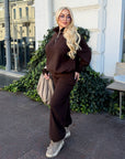 Fleece set with wide-leg trousers in polyester and elastane, comfortable and stylish for everyday wear.