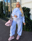 Fleece set with wide-leg trousers in polyester and elastane, comfortable and warm for everyday wear.