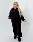 Warm fleece set in polyester and elastane, image of cosy, warm clothes for cold weather.