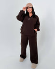 Warm fleece set in polyester and elastane, with a soft and cosy look, suitable for winter weather.